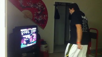 Reggie & R4VN152? play The Whistle Song on DDR Max2 Home Version using RedOctane metal pads