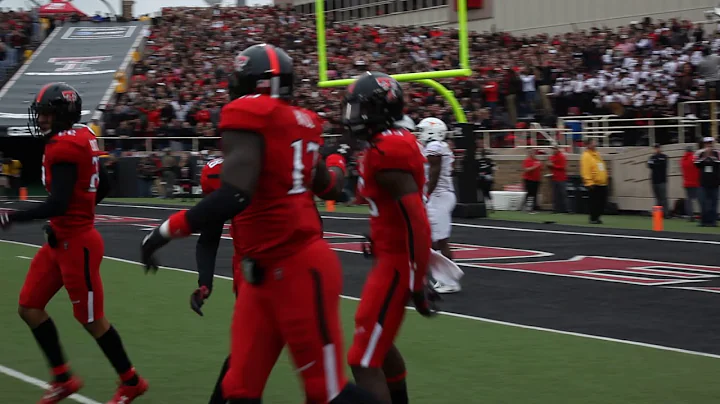 Douglas Coleman 100-yard Fumble Return for Touchdo...