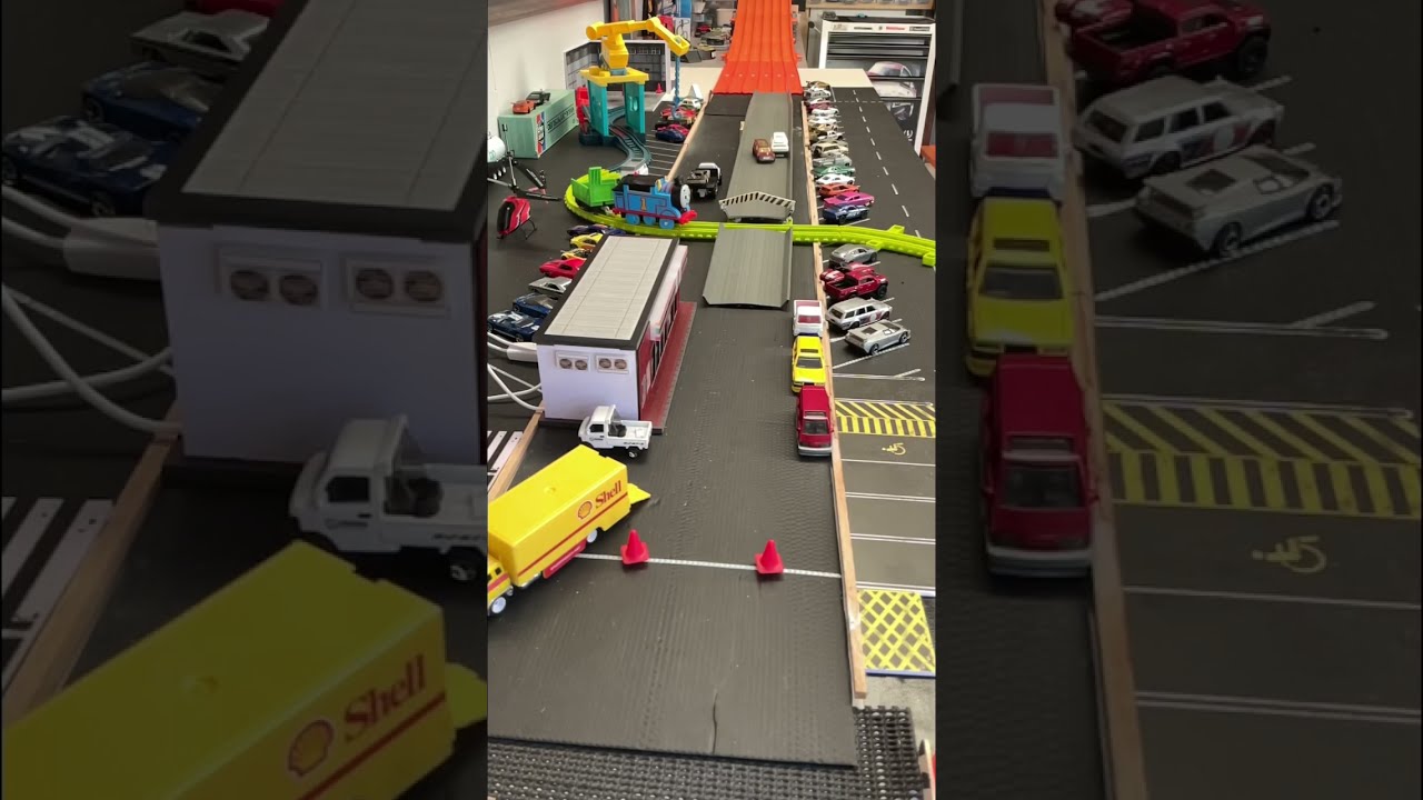 Hot Wheels Volvo Drift Wagon Takes On The Nissan Maxima 
