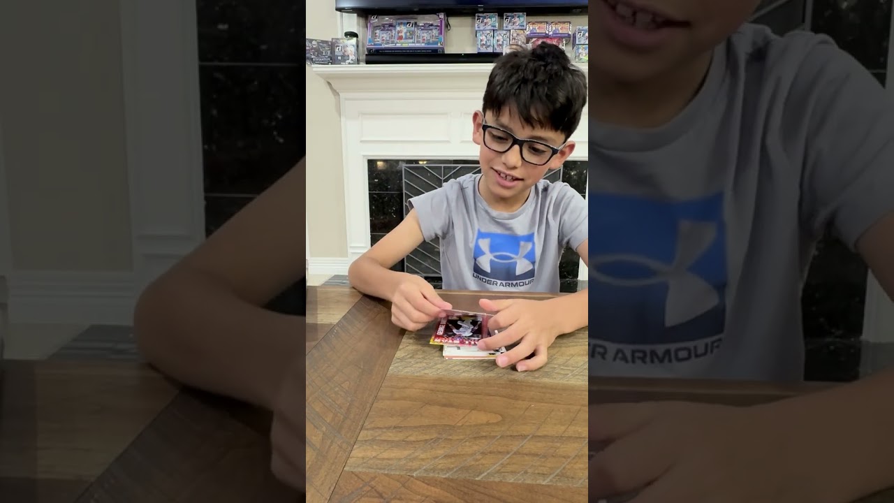 Michael Longoria Opens 2025 Topps Series Two Hobby Box