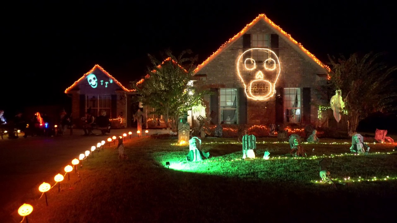 The Morley's 2016 Halloween Light Show YouTube