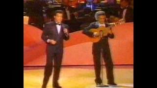 Carlos Cuevas: 'Un bolero' (México, Festival de la OTI 1990)