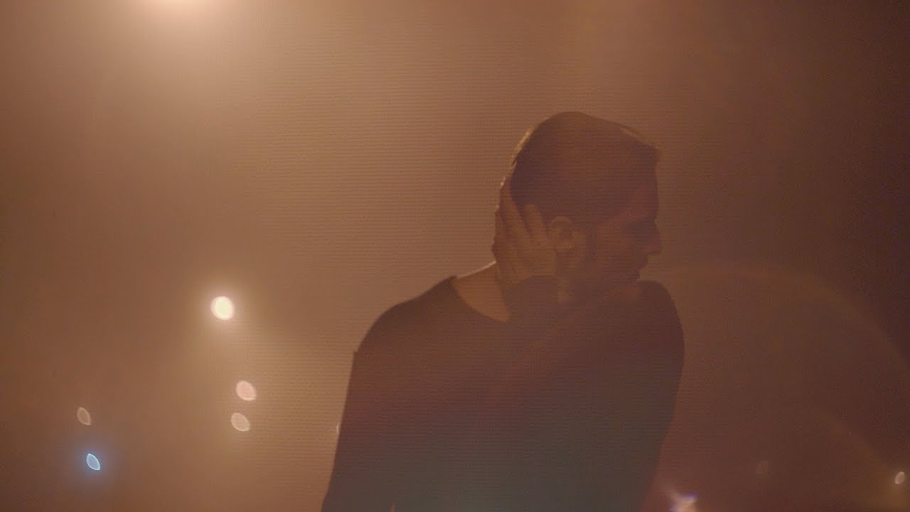 The Post War - Avalon (Official Video) auf YouTube ansehen The Post War - Avalon (Official Video) auf YouTube ansehen