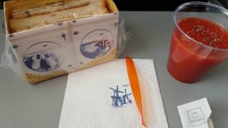 Еда на борту самолёта авиакомпании KLM