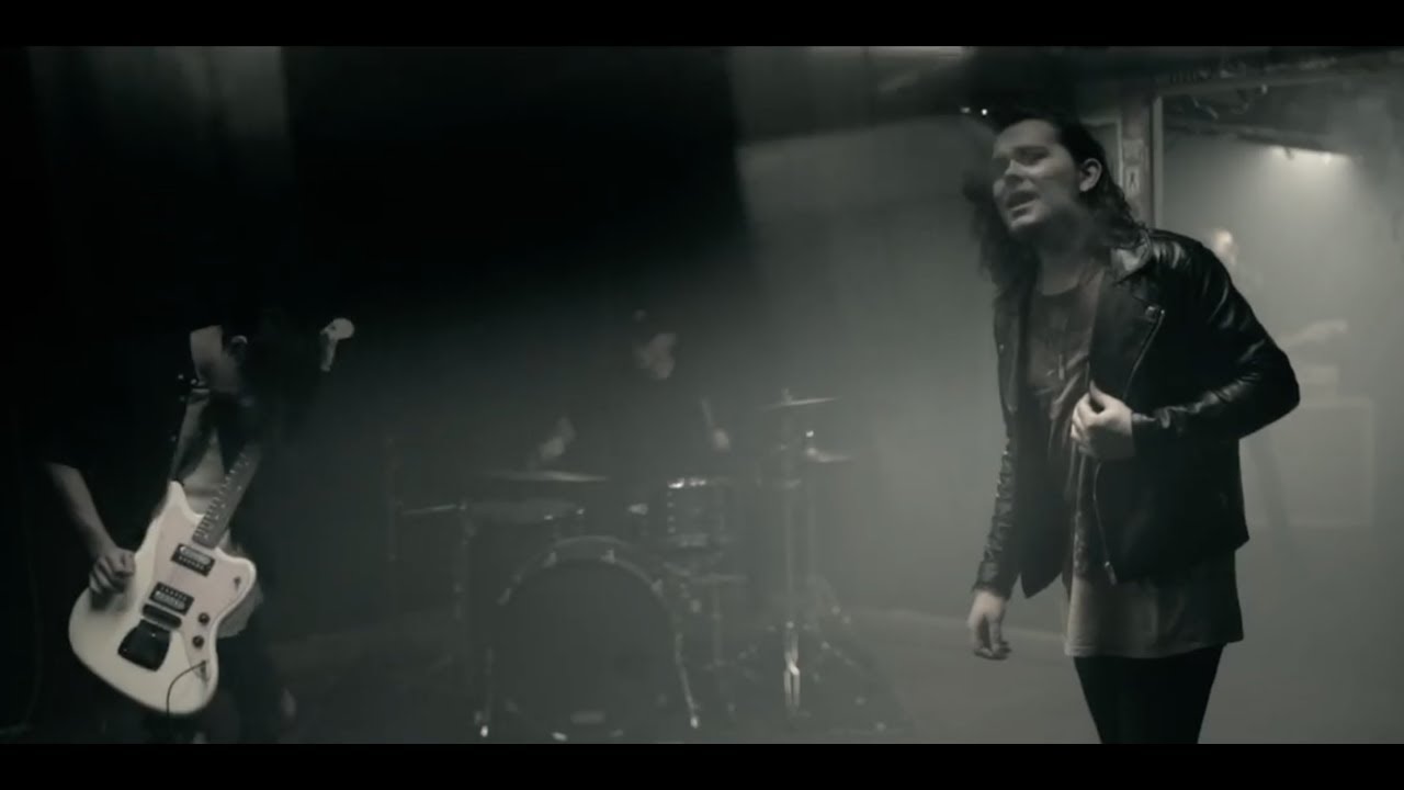 Guarda Blindwish - Single Word (Official Music Video) su YouTube Guarda Blindwish - Single Word (Official Music Video) su YouTube