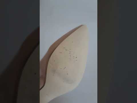 first signs of wear on the new beige loslandifen low heels