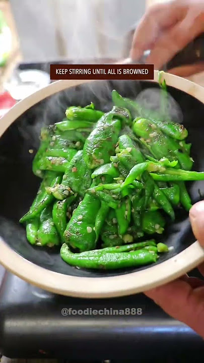 GREEN CHILI PEPPER & PORK BELLY STIR-FRY RECIPE #recipe #cooking #chinesefood #spicyfood #pepper