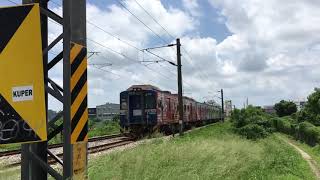3727次區間車 通過四叉巷平交道