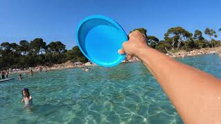 Linlo Đi Tắm Biển Ở Bãi Biển Lestagnol - Pháp