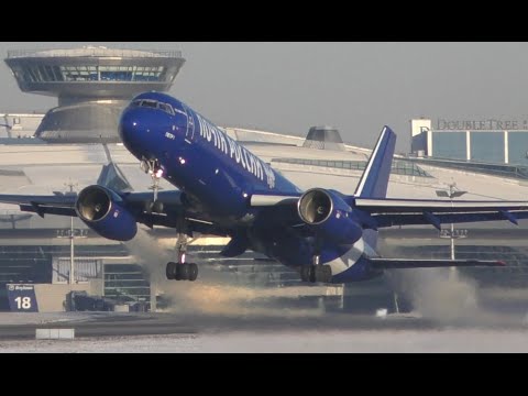 Взлёт Ту-204 (RA-64051)