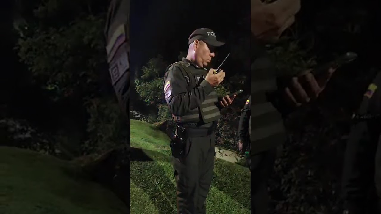 🔴 #EnPopayan Este es el ejemplo de formación que le da este policía a los auxiliares bachilleres 