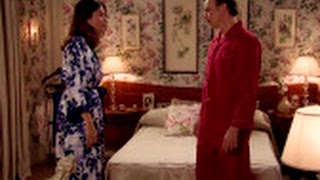 Download Lagu Tomás confiesa a Adela que trabaja para los rusos como espía MP3