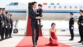 Pria Ditinggal di Hujan, Kini Jadi Ilmuwan Jenius! Mantan Istri yang Serakah Sangat Menyesal!