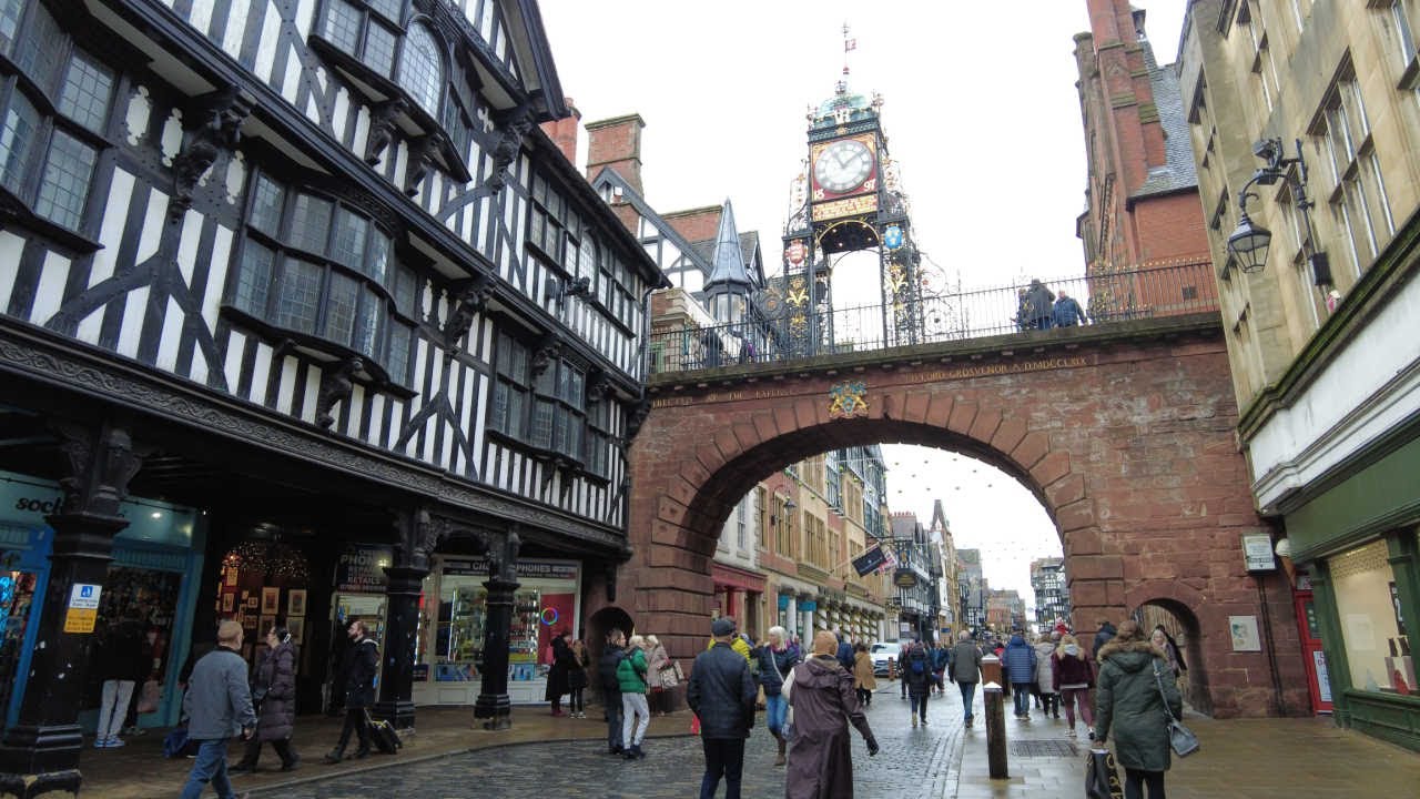 Festive Chester Walking Tour