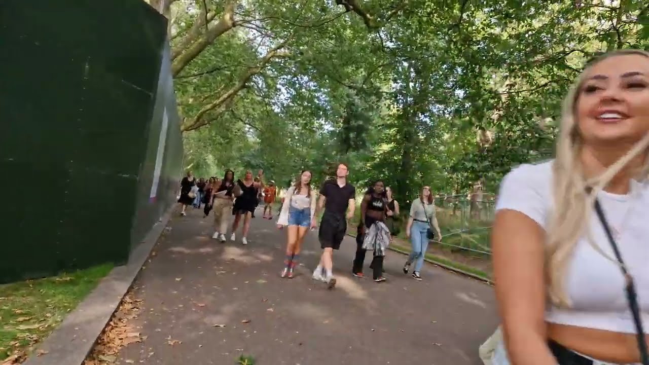 GET READY TO SEE PLENTY OF SKIN OUT OUTFITS,VICTORIA PARK MUSIC FESTIVAL 🎶 |STOMZY ON LINE UPS