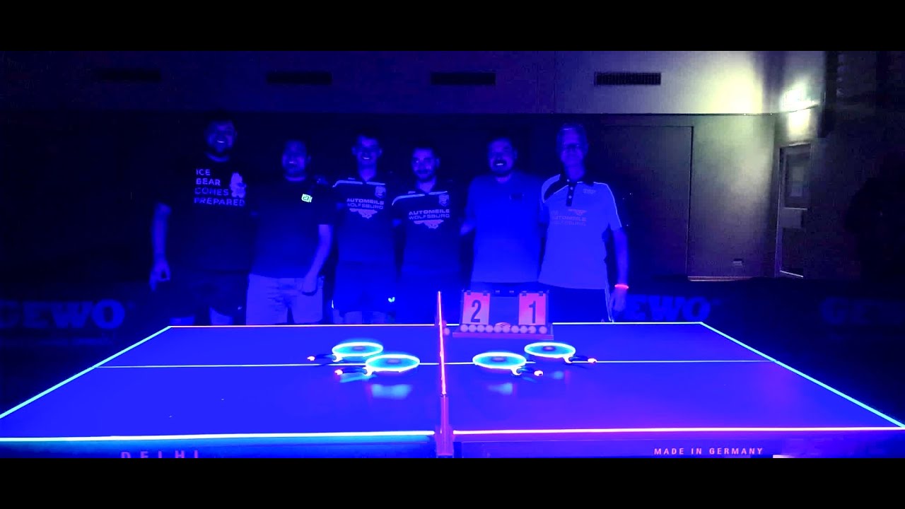 Schlag den Ehrhoff - Spiel 12- Schwarzlichttischtennis