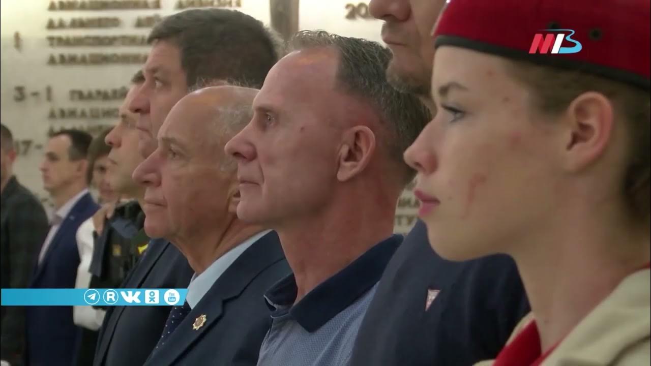 волонтеры украины. женщины в армии россии 2022. женщины россии. женщины добровольцы на спецоперацию. добровольцев встречают.