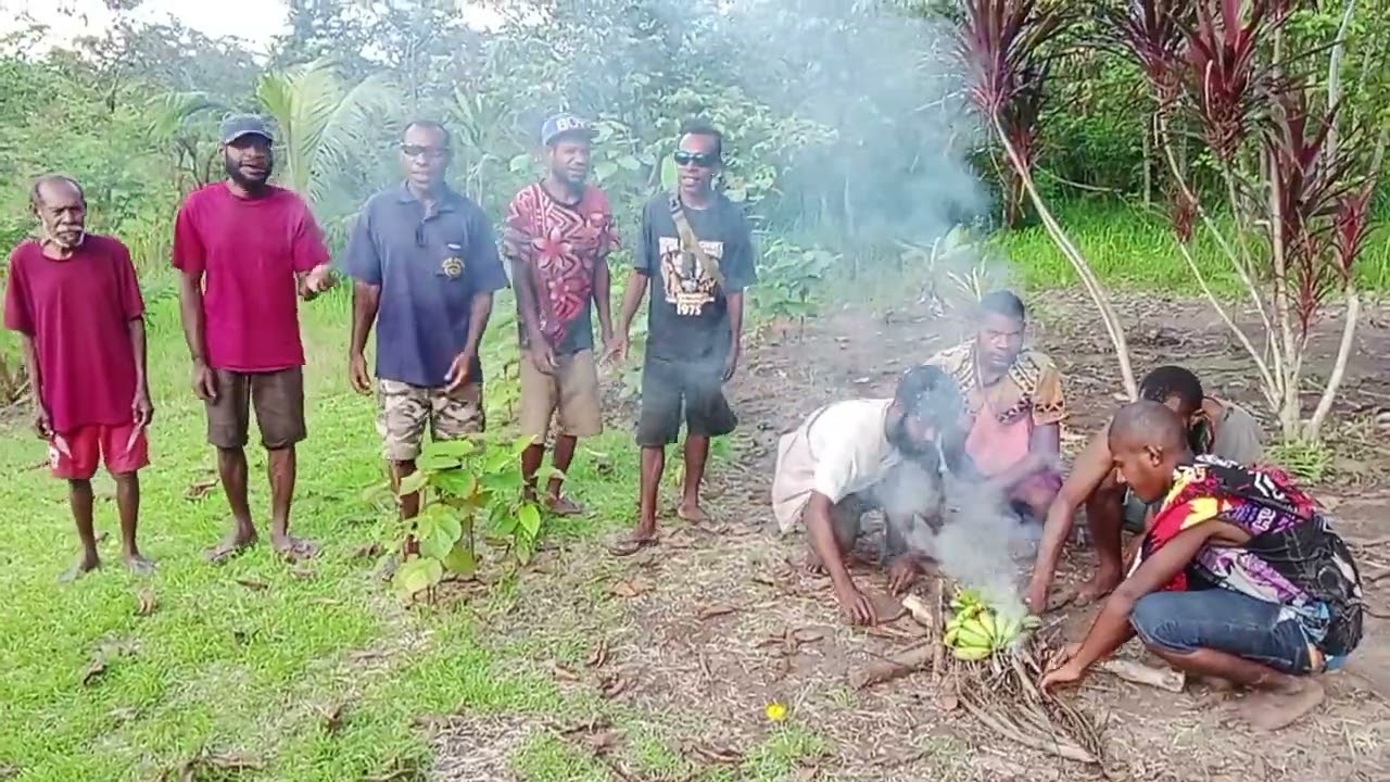 Denis Sakindu wambisa south Wasara prod by Simon kasap nangu slaves studio