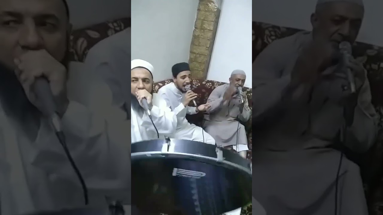 يانسيماتٍ سارت سحرا من شذها الورد قد عبقا