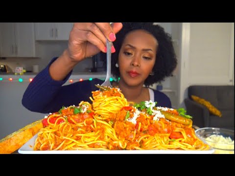 Spaghetti ASMR BIG BITES اكل المكرونة الإسباكيتي