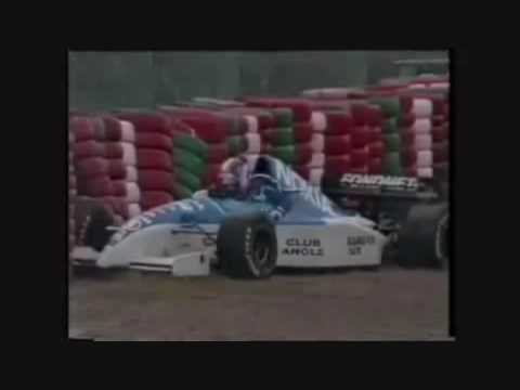 katayama crashes out of the japanese gp in 1995