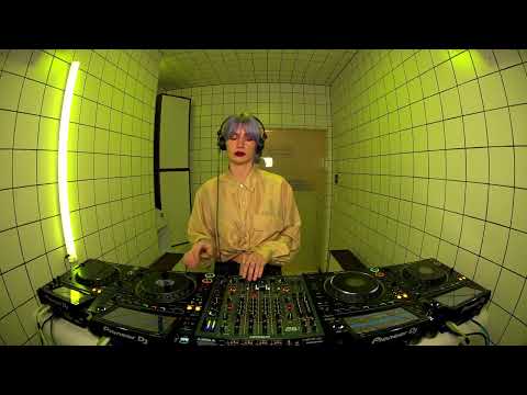 V:SONNTAG | HÖR - February 6 / 2024