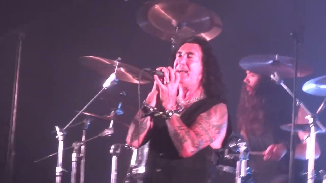 Robin McAuley - "Anytime" [HD] (Barcelona 20-09-2025)