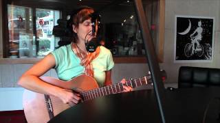 Laura Gibson - Milk-Heavy, Pollen-Eyed - Live @ Kol Hacampus 106fm