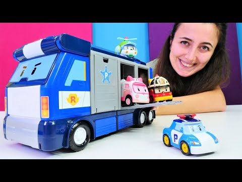 Araba oyunları. Robocar Poli için yeni mobil istasyonu.