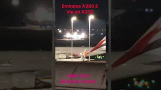 #emirates #a380 A6-EOF taxi for 19L & #viejet #a330 VN-A820 arriving on 19L #brisbaneairport