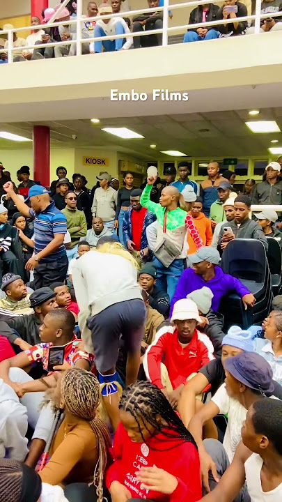 Ingoma yokuvala unyaka lapha eDUT