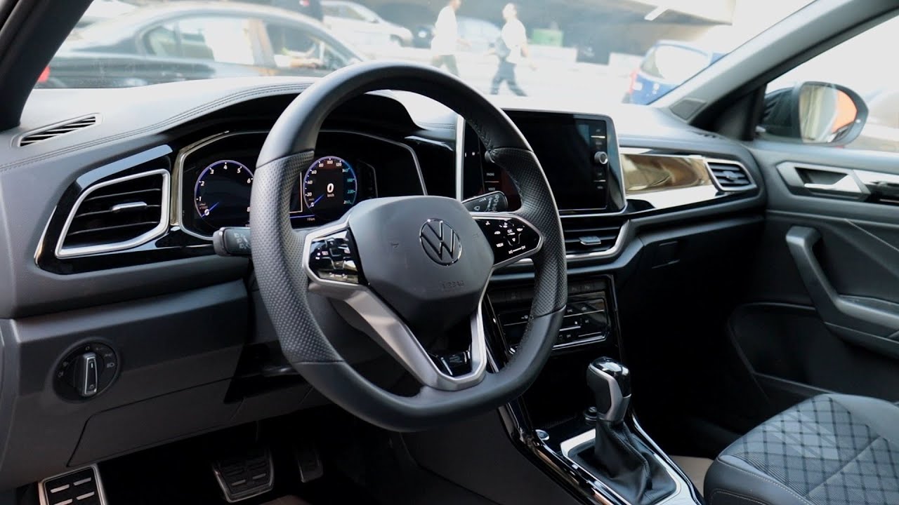 Обзор Volkswagen T-Roc 2025 R-Line, Pure White