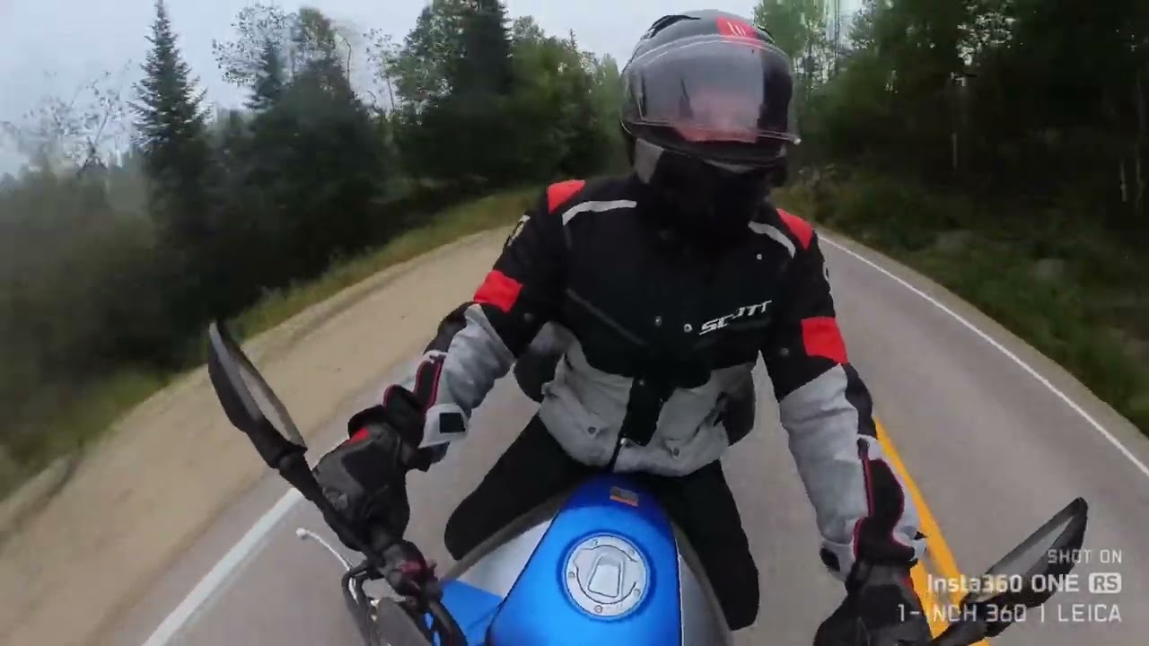 Route 389 en direction Nord vers Manic-5 en septembre 2022 ( Partie 1 ) 