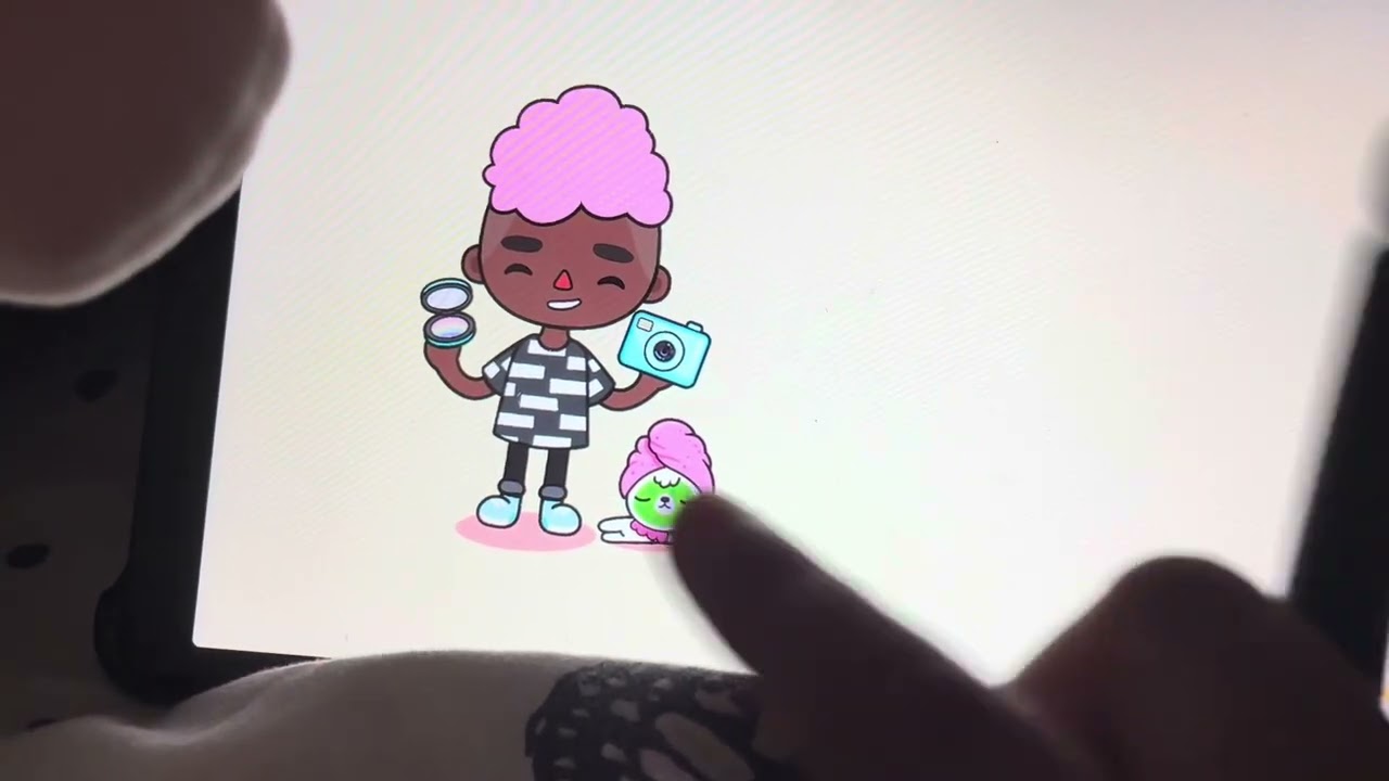 (Playing toca Boca having a  role play tomorrow for your information) Tocaboca@