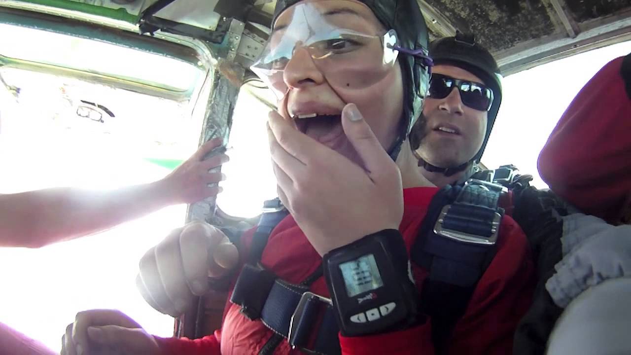 My First Skydive - SUPER SCARED!