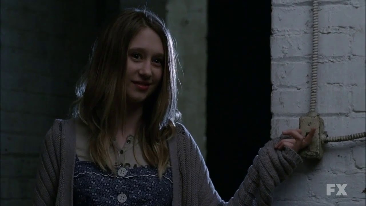 AHS Murder House: Infantata - YouTube
