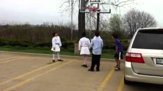 Foustanella basketball