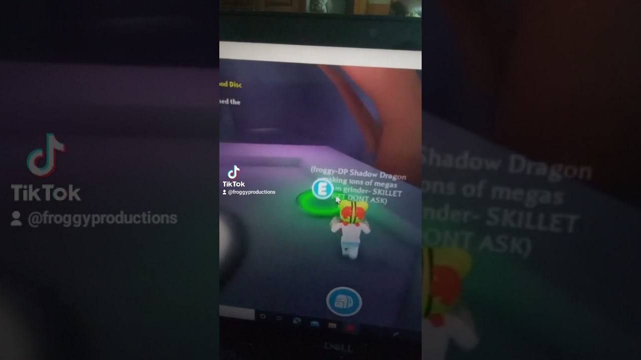 I made a mega neon emu in adopt me on Roblox