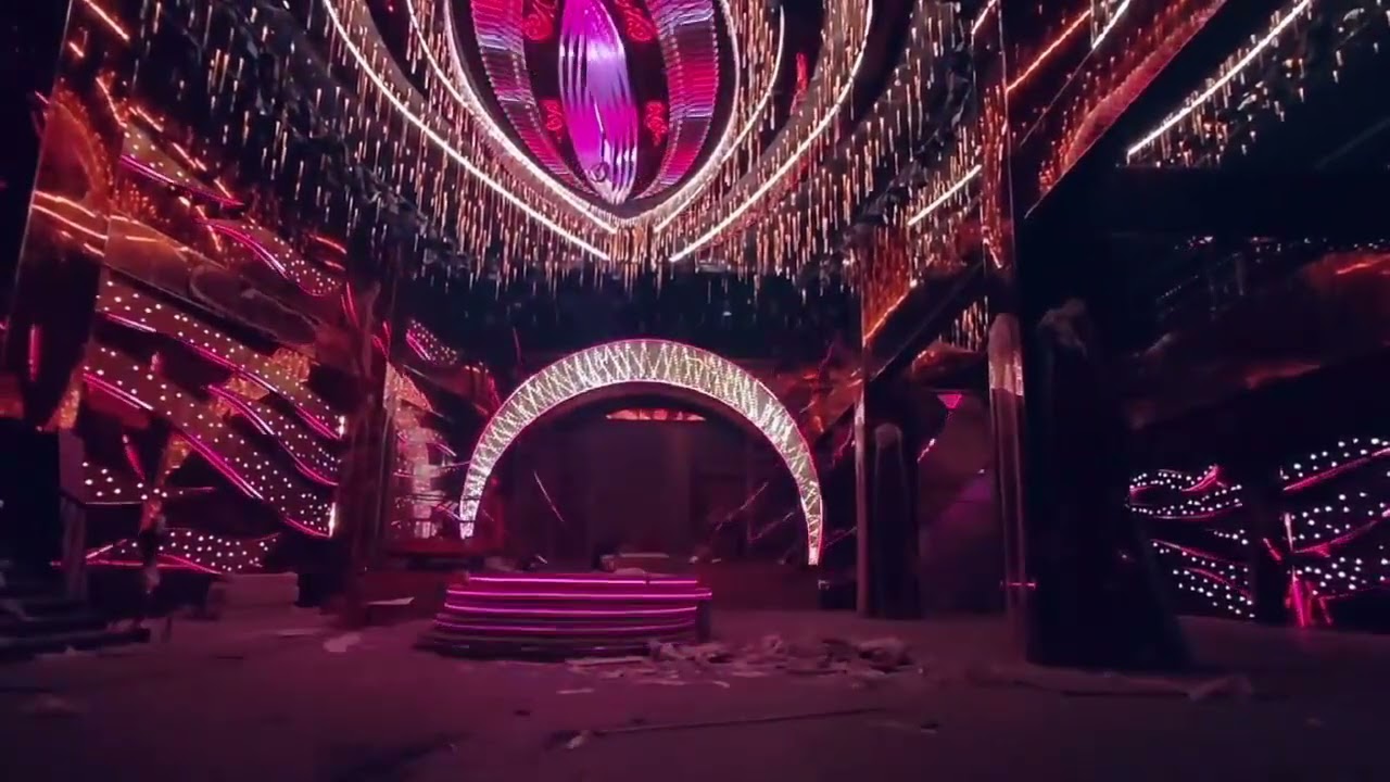 The lighting so nice. 