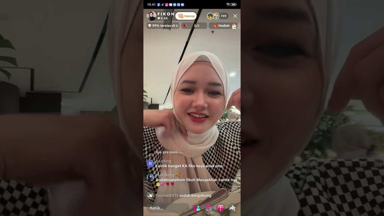 FIKOH DAPAT HADIAH GELANG & CINCIN BERLIAN DARI SUAMI, SWEET  BANGET #fikohfomal