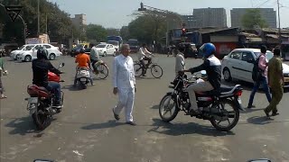 Yeh Andha kanoon hai - idiots on road