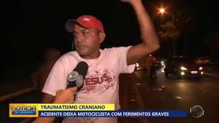 Acidente entre carro e moto deixa homem gravemente ferido
