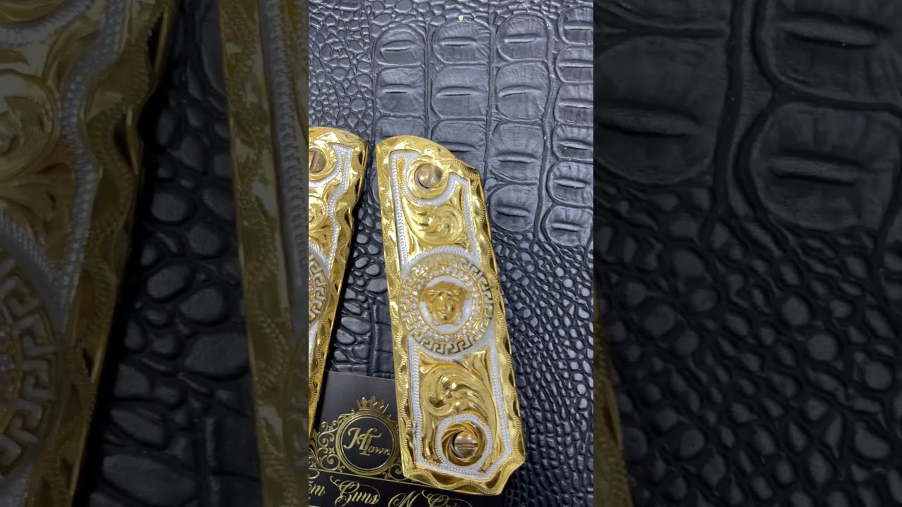 Custom grips for 1911 versace