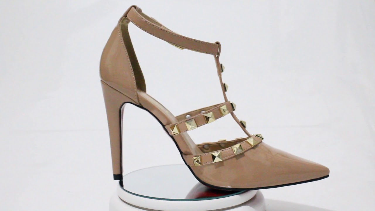 salto alto com spikes