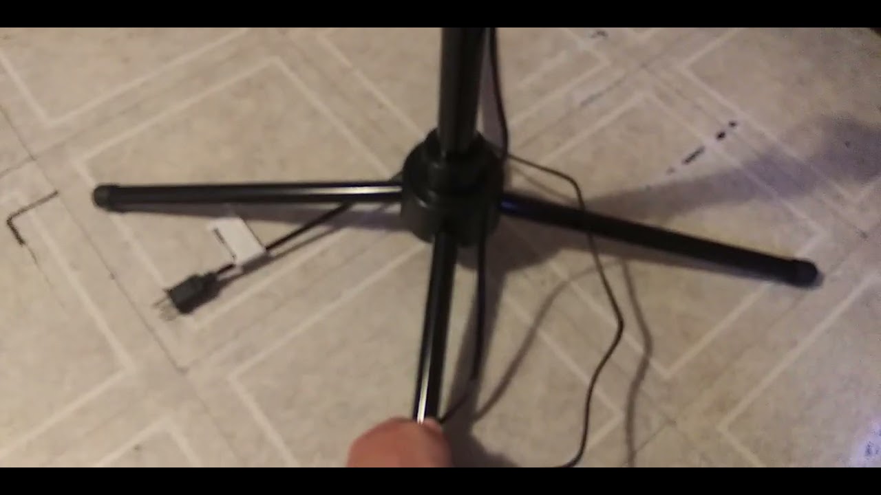 Living Zone Comfort 16" Oscillating Pedestal Fan