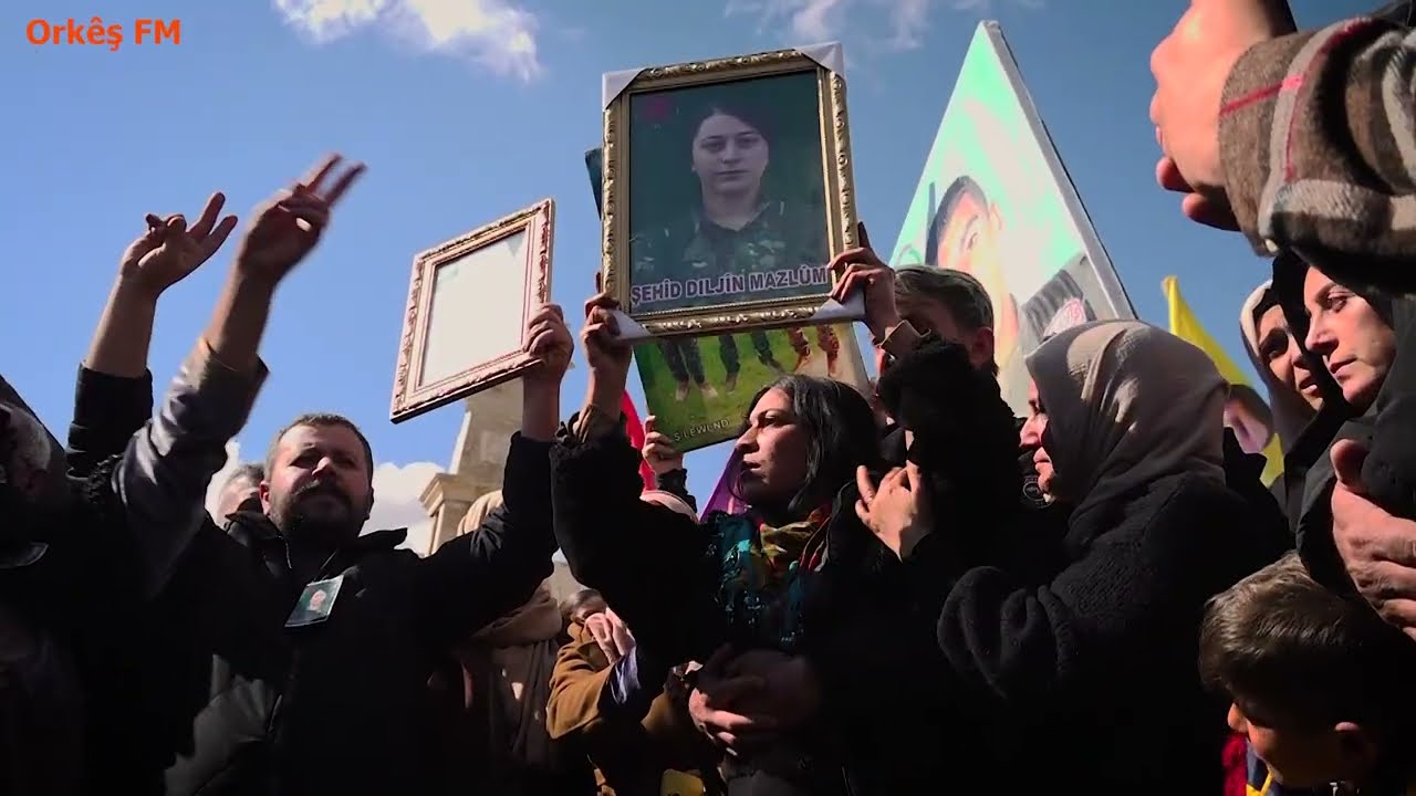 شيع اليوم أهالي مدينة عامودا جثمان الشهيدة روها حسن الاسم الحركي/دلجين مظلوم/