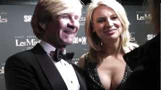 Download Lagu op de rode loper bij de filmpremiere  les miserables  pernille la lau en addy van den krommenacker MP3