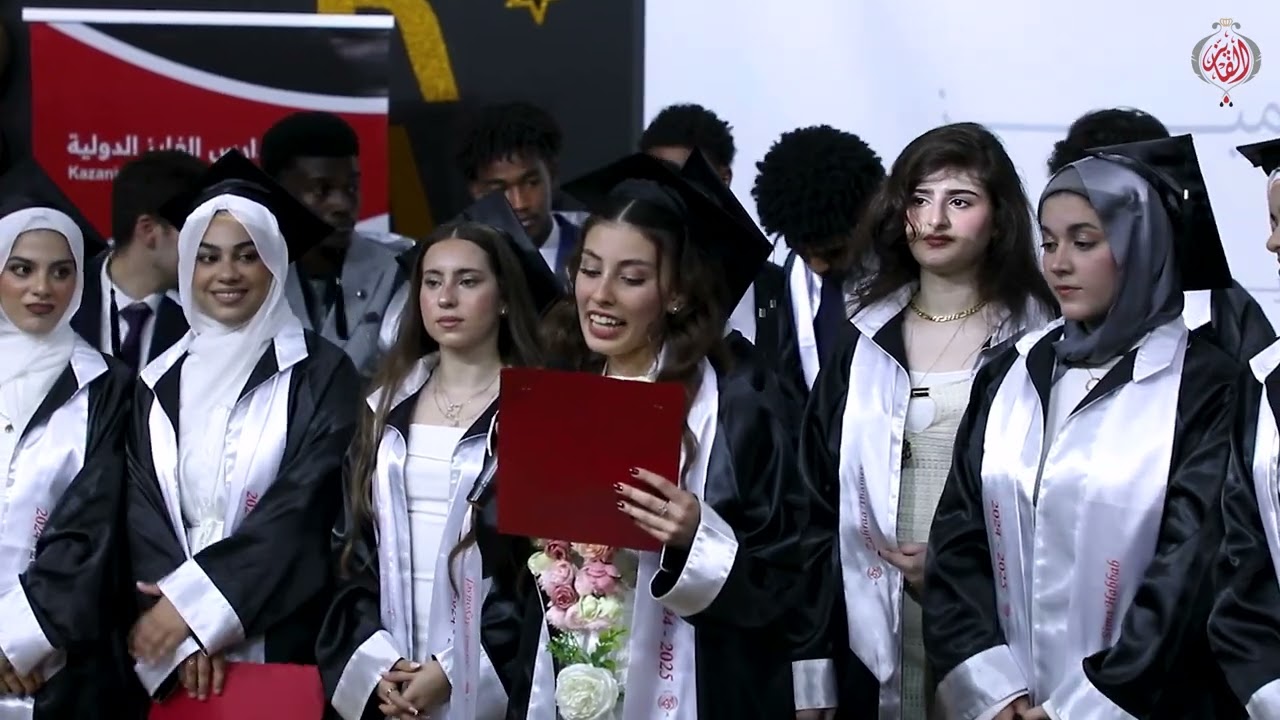 تخرّج الدفعة الحادية عشرة من طلاب مدارس الفايز الدولية 11عامًا من التميّز والنجاح ولا زلنا مستمرّين