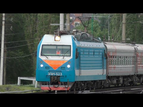 'Голубой' ЭП1М-523 с