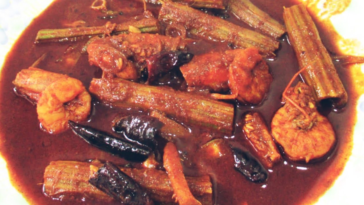 കൊഞ്ചും മുരിങ്ങക്കയും തീയൽ / chemmeen theeyal /prawns theeyal